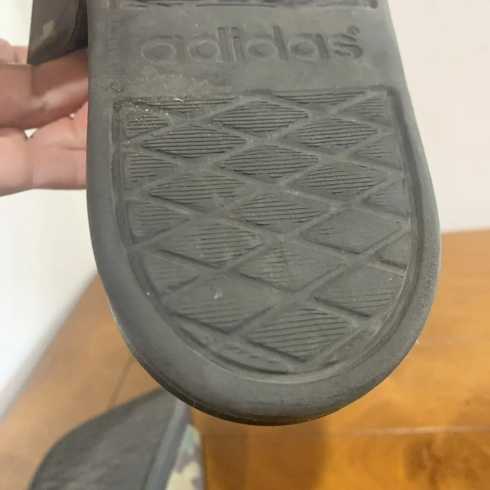 ADIDAS MEN'S ADILETTE COMFORT CAMO / White SANDALS SLIDES Slip On Size 5